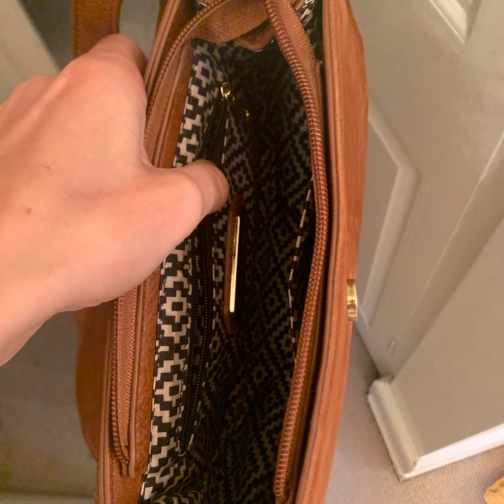 Crossbody - Picture 5 of 5